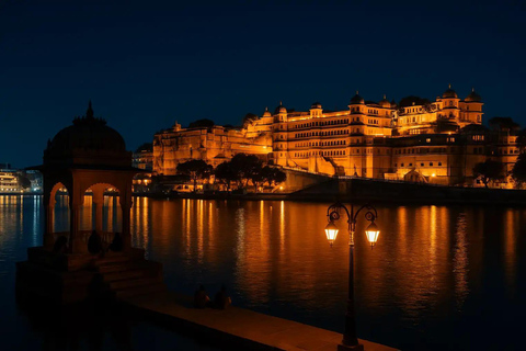 Udaipur: 8-Hour Private Sightseeing Tour by Auto with Guide