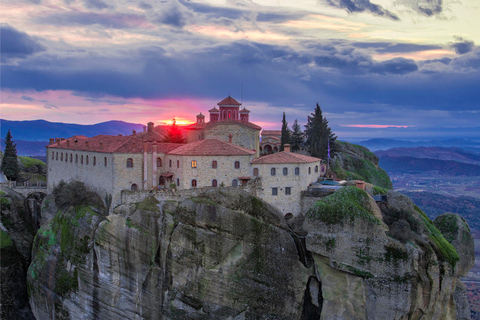 Athens: Meteora Monasteries & Caves Day Trip & Lunch Option Shared Tour in English with Bus Transfer and Lunch