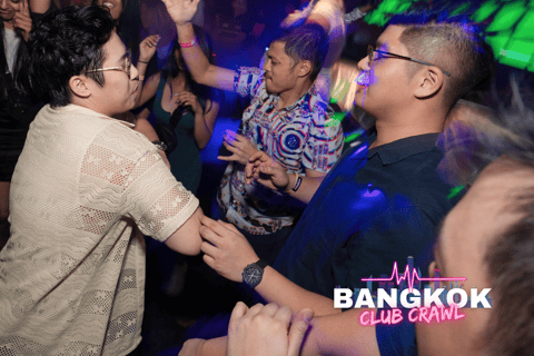 Bangkok: Bar & Club Crawl Experience