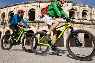Nîmes: rondleiding per e-bike langs Romeinse bezienswaardigheden