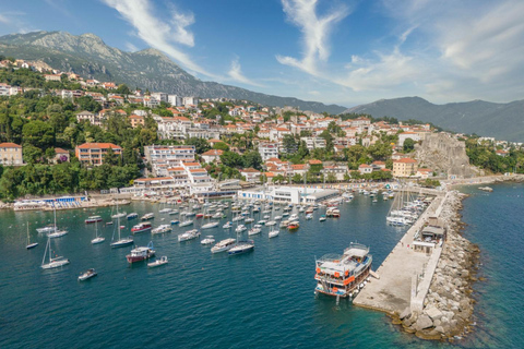 Tivat/Kotor: Boka Bay Hele dag rondvaart met gids en zwemstopKotor: Hele Boka Bay Cruise op een comfortabel schip