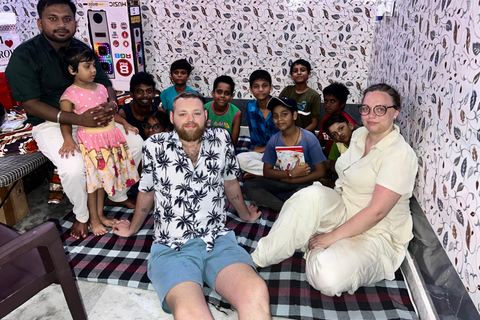 Dîner avec une famille indienne locale dans une maison indienneDîner végétarien