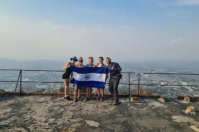 San Salvador : Randonnée vers un point de vue panoramique de la ville