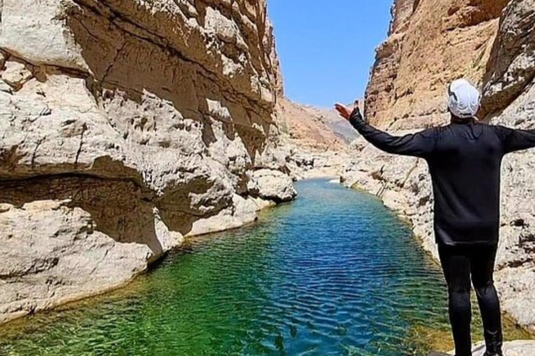 Oman Adventure Trail: From Mountains to Sea