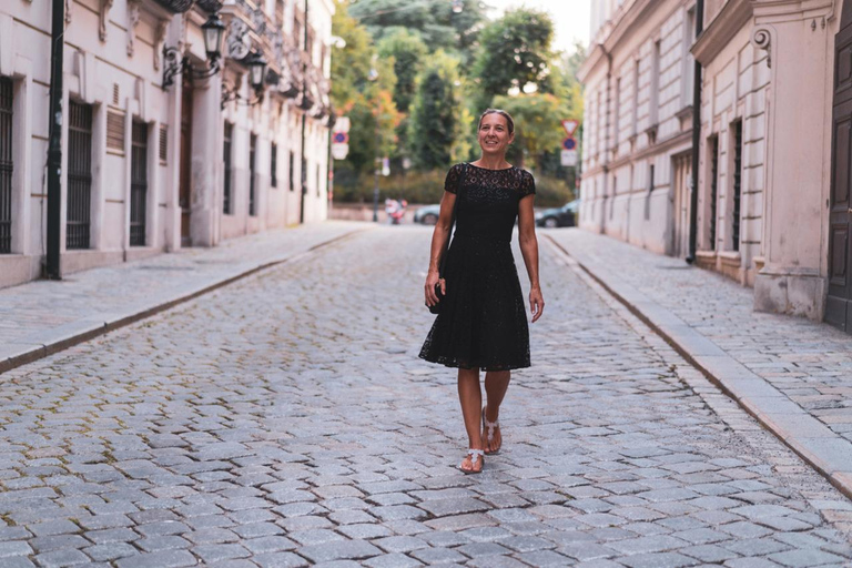 Vienna: Old Town Private Photoshoot + Video Option Ultimate: 50 photos + 30 second video reel | 90 mins