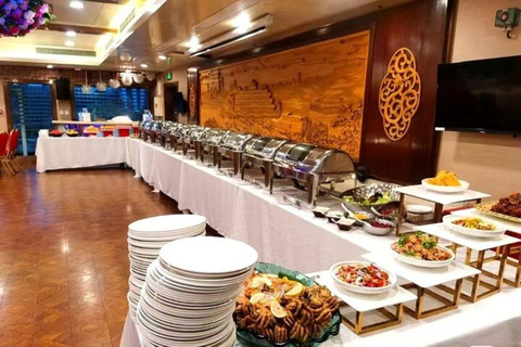 Shanghai Huangpu River Evening Cruise Ticket with Dinner