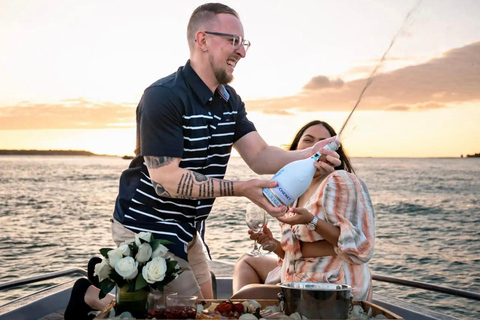 Cartagena: Private Sunset and Night Boat Tour