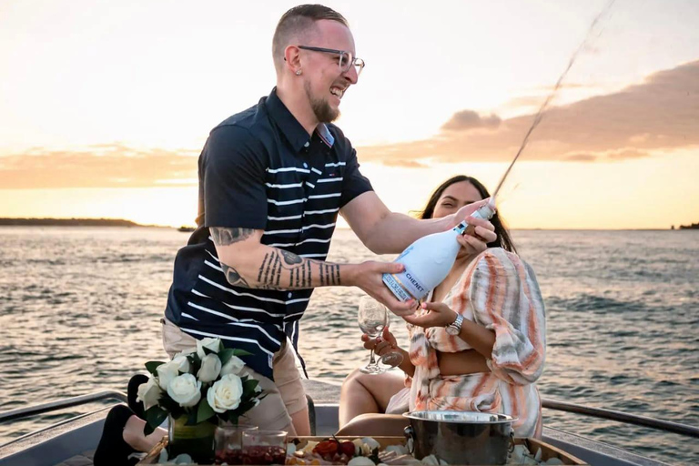 Cartagena: Private Sunset and Night Boat Tour