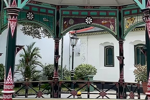 Yogyakarta: Yogyakarta Heritage Tour with Pedicab