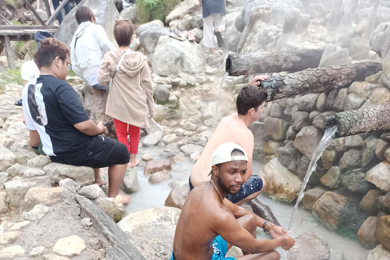 Vulcano, sorgenti calde, bagni di fango e tour del tè: tutto inclusoGiro aperto