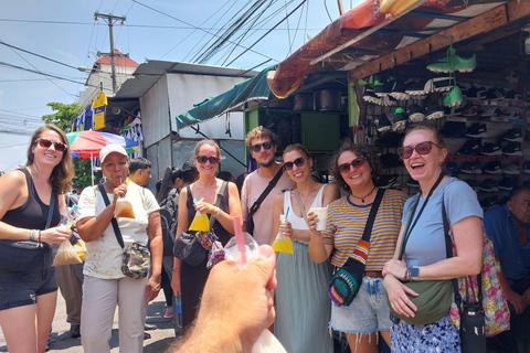 San Salvador: Tour gastrónomico guiado y compras en el mercado local