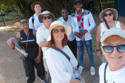 Nairobi City Walk: Explore Culture, History & Traditions