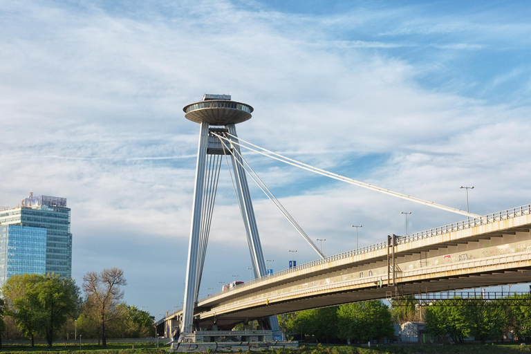 UFO Observation Deck Bratislava Privat tur med inträde