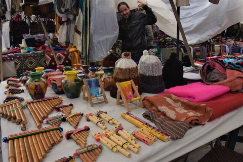 Vanuit Quito: Cultuur- en winkeltour in de omgeving van Otavalo, hele dag