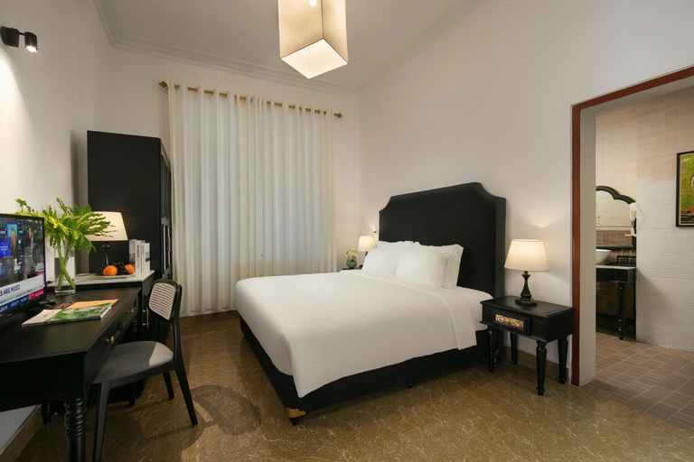 2-tägige Ha Long Bay Island Cruise Tour mit einem 3-Sterne-Kreuzfahrtschiff