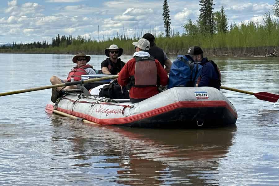 Fairbanks: Geführte Rafting-Tour auf dem Chena River. Foto: GetYourGuide Fairbanks: Geführte Rafting-Tour auf dem Chena River. Foto: GetYourGuide