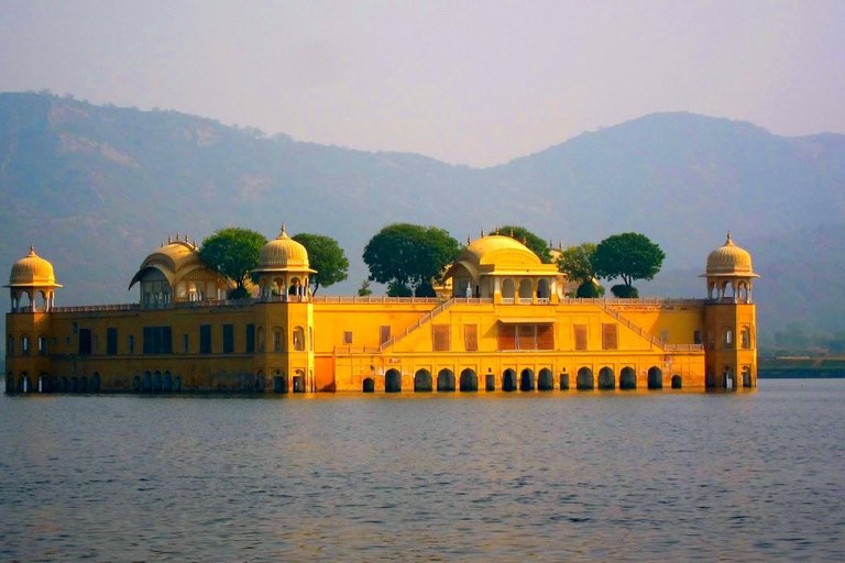 From Delhi: Private 4-Day Golden Triangle Luxury Tour Guide Only