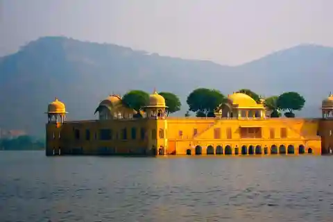 From Delhi: 3-Day Private Golden Triangle Tour with Hotels