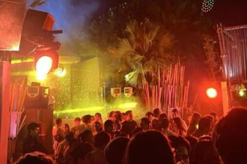 Da Nang: Nightlife Tour & Pub Crawl with Rooftop Bar & Clubs Da Nang: Guided Nightlife Tour with Rooftop, Club, Bar Visit