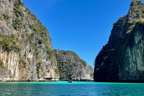 Koh Phi Phi: Longtailbåt till Maya Bay och Pileh LagoonFrån Phi Phi : 5 öar Longtail båttur med snorkling