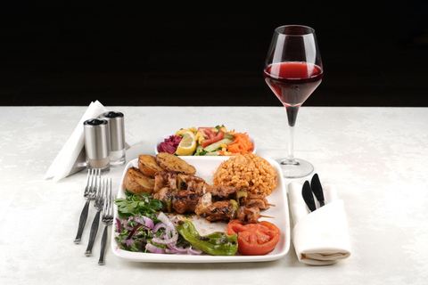 Istanbul: Luxury Dinner Cruise Pickup Include Menu + Soft drinks + Meeting point