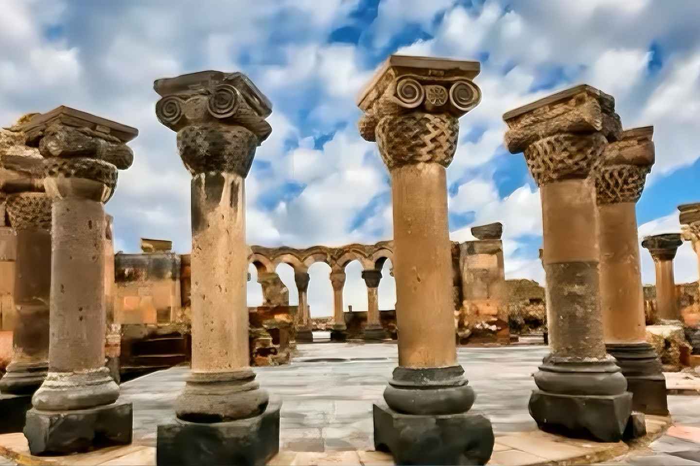 Private Day Trip to UNESCO Heritage: Etchmiadzin & Zvartnots