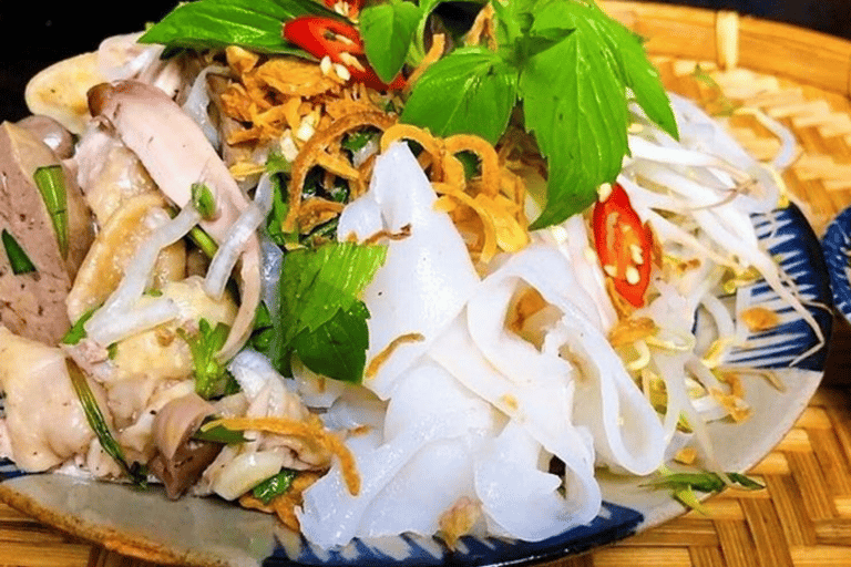 Hue: Food Tour with Guide and Royal Music on Dragon Boat Private: French guide