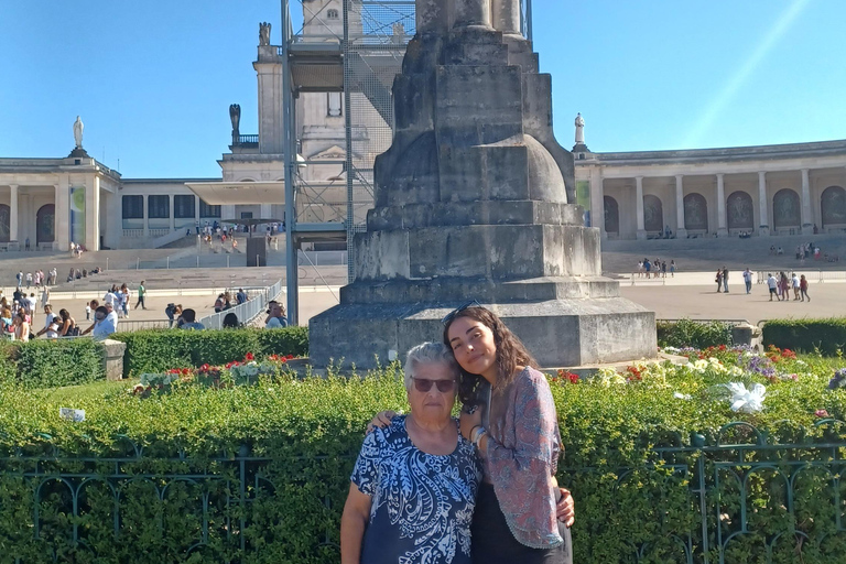 Medio Día Fátima en Grupo Pequeño al Santuario de Fátima