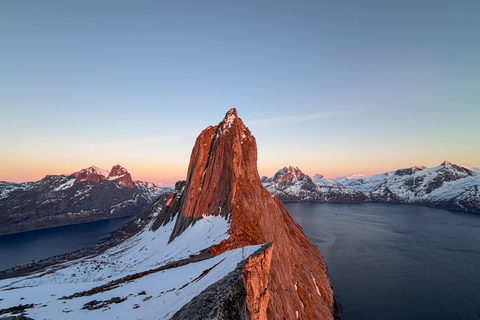 Tromsø: Senja Guided Hike to Hesten with Segla Views