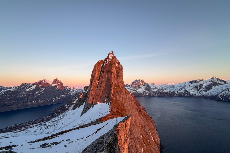 Tromsø: Senja Guided Hike to Hesten with Segla Views
