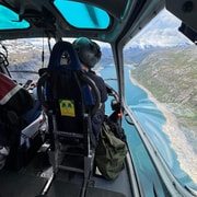 Trolltunga en helicóptero y cascadas desde Bergen