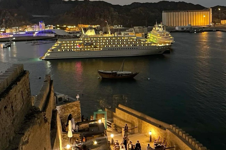Luxury Private Muscat Tour with Local Omani Guide ⭐ Ford Mustang GT