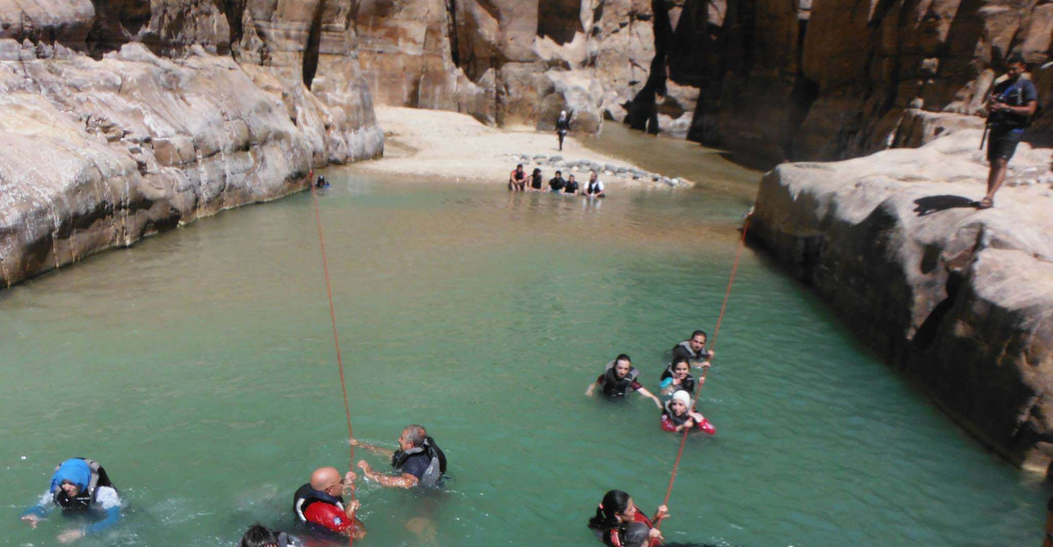 De Amman, Wadi Mujib River Canyon Hike et voyage d'une journée privée - Hizvo