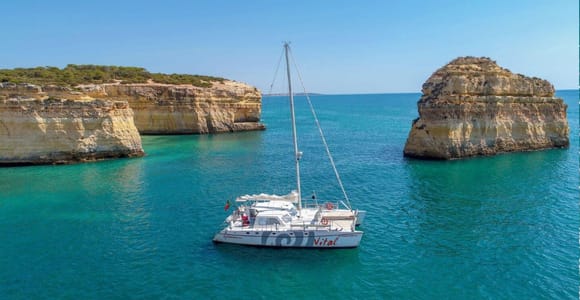 Lagos: Ponta da Piedade Catamaran Cruise with Swim Stop