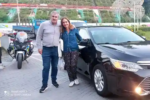 Прокат автомобилей в Шэньчжэне на 1 день с водителем (10 часов)