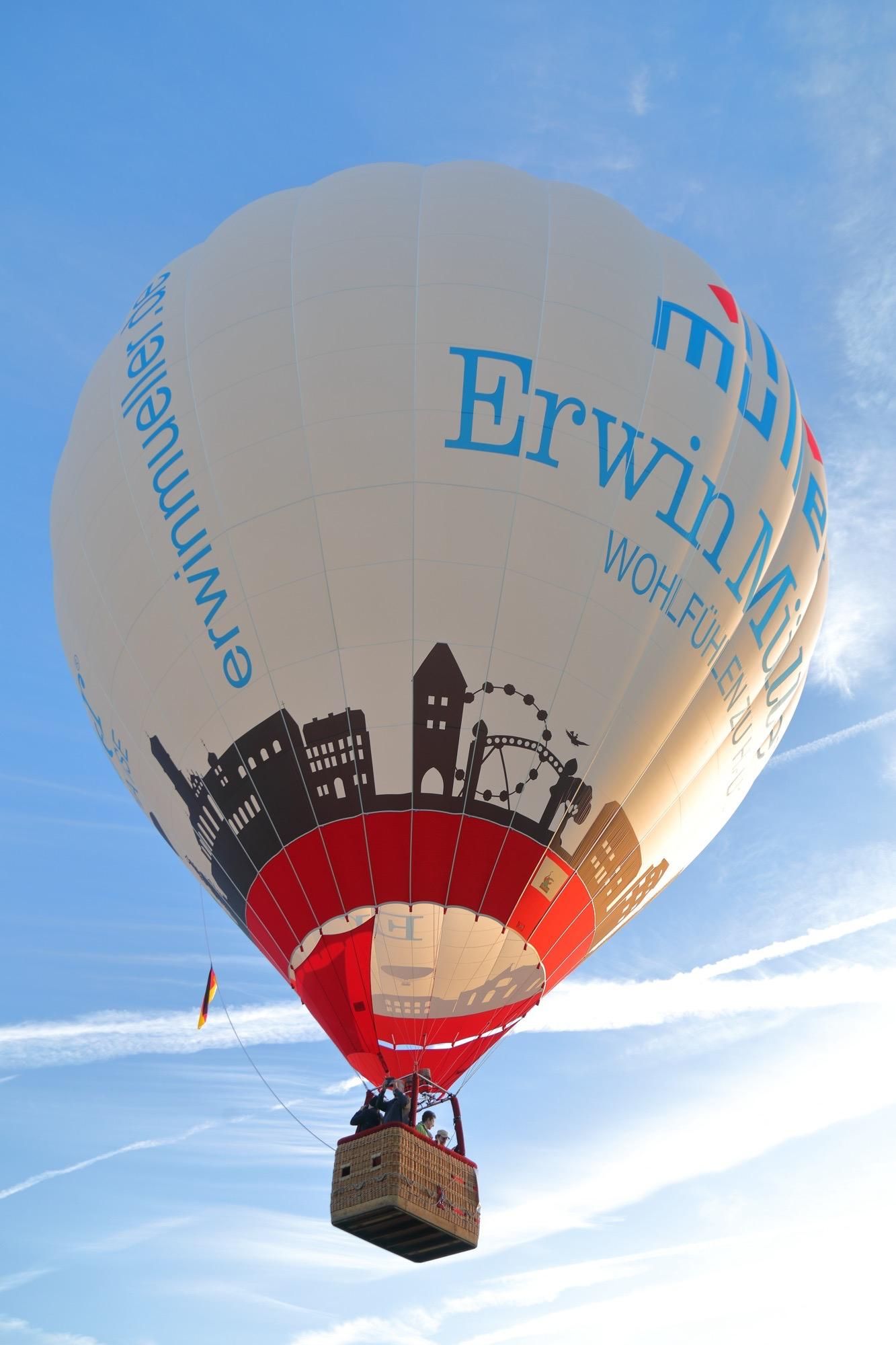 Augsburg: Ballonfahrt in kleinem Ballonkorb mit max. 6 Mitfahrern