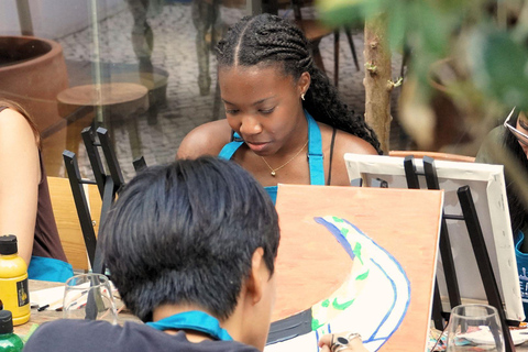 Lisbon: Wine & Paint Experience