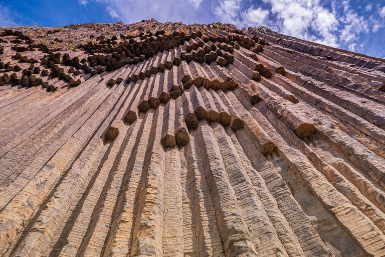 埃里温：霍尔维拉普、加尔尼、盖加尔德、西风洞和查伦茨拱门私人夜间游览