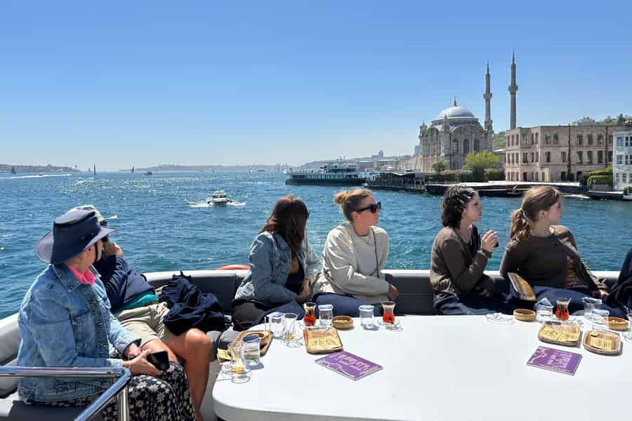 Istanbul: Bosporus-Kreuzfahrt mit Zwischenstopp auf der asiatischen Seite. Foto: GetYourGuide