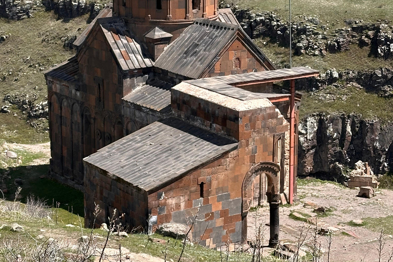 4-Day Lake Van, Kars, Ani, Doğubeyazıt and Mount Ararad Tour All-included option (pick up/drop off Istanbul hotels