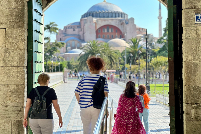 Blue Mosque, Topkapı Palace and Harem Guided Tour Tour with Entry Tickets