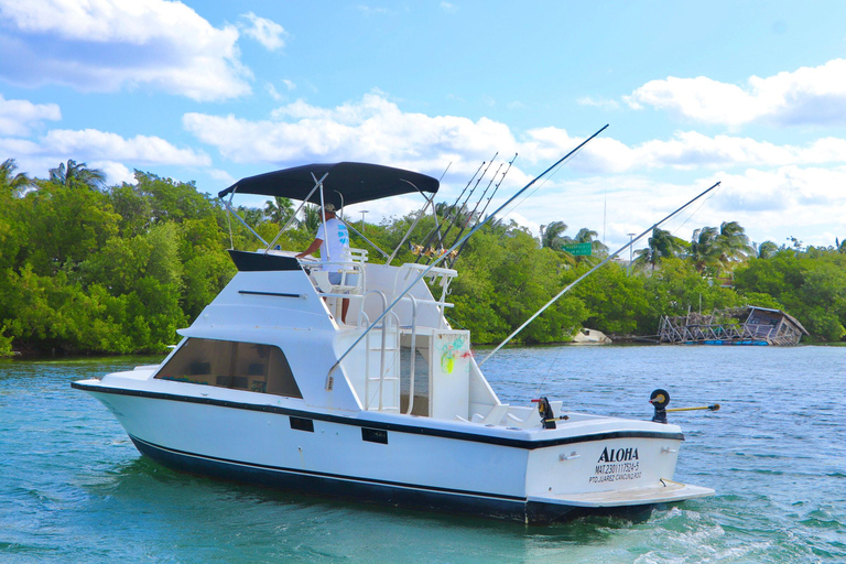 Private fishing charter 31 feet for maximun 6 people 2 hours Private fishing charter 31 feet for maximun 6 people