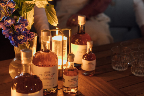 Amsterdam: Evening Lights Cruise incl. Cocktail & Waffle Evening Lights Cruise including Bites Box & Welcome Cocktail