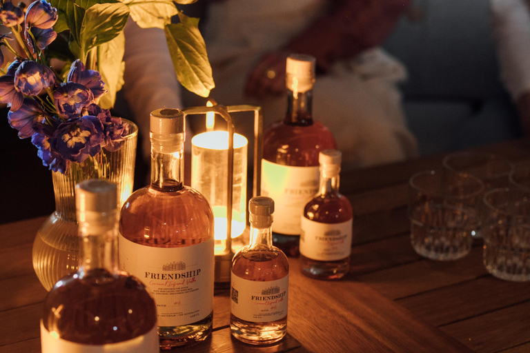 Amsterdam: Evening Lights Cruise incl. Cocktail & Waffle Evening Lights Cruise including Bites Box & Welcome Cocktail