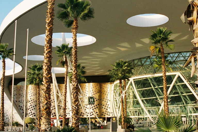 Marrakech: Private One Way to/from Marrakech Airport