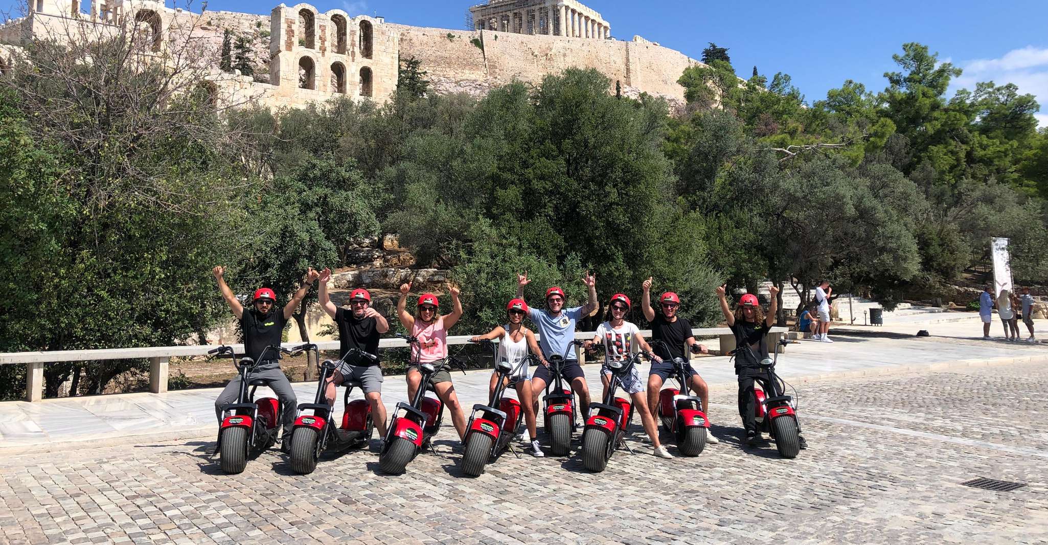 Athènes, Visite guidée de la ville par Scooter électrique ou E-Bike - Hizvo