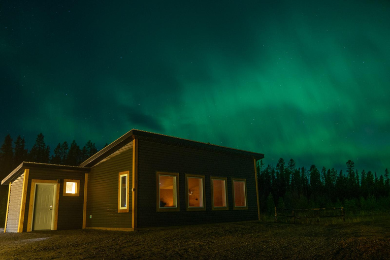 Aurora Lounge: Aurora Viewing Cabin & Bar