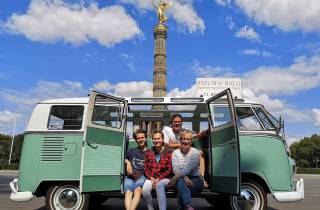 Berlin: Private Sightseeingtour im kultigen Oldtimer-VW-Bus