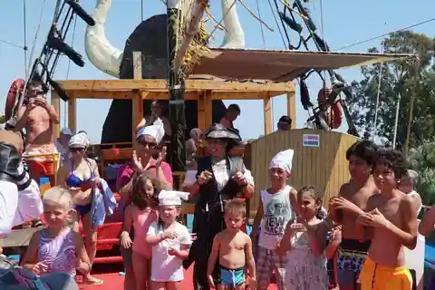 Manavgat River Boat Tour and Free Time at the Market