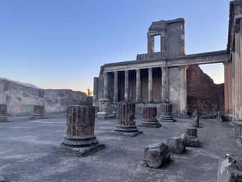 From Positano: Pompeii Ruins Small Group Guided Tour